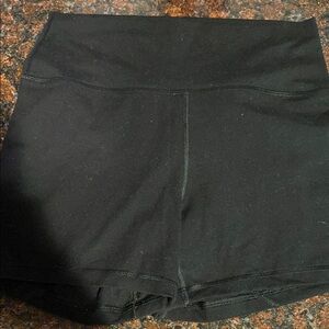 Fleo Black Women's Shorts high rise contour